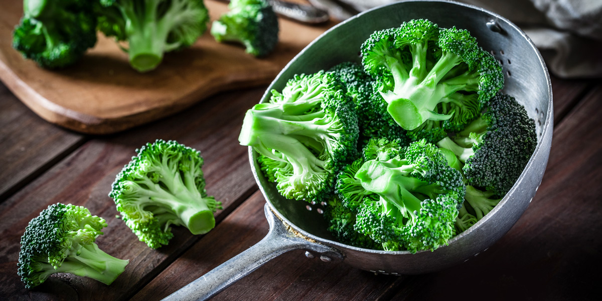 VL_VL_ALL_1200x600_1907_Facts_Chrome_Broccoli_Table.jpg